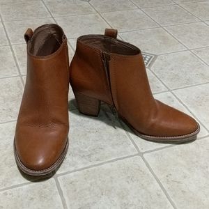 Madewell Billie Boot in English Saddle